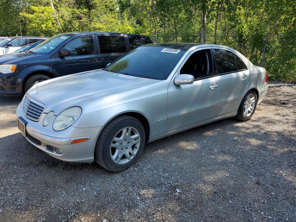 60365806 :رقم المزاد ، WDBUF65J25A664921 vin ، 2005 Mercedes-benz E مزاد بيع