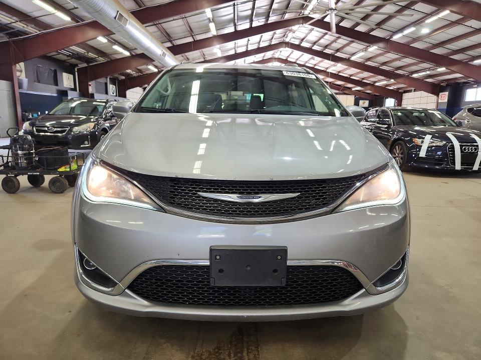 Продажа на аукционе авто 2019 Chrysler Pacifica, vin: 2C4RC1BG3KR685392, номер лота: 63036106