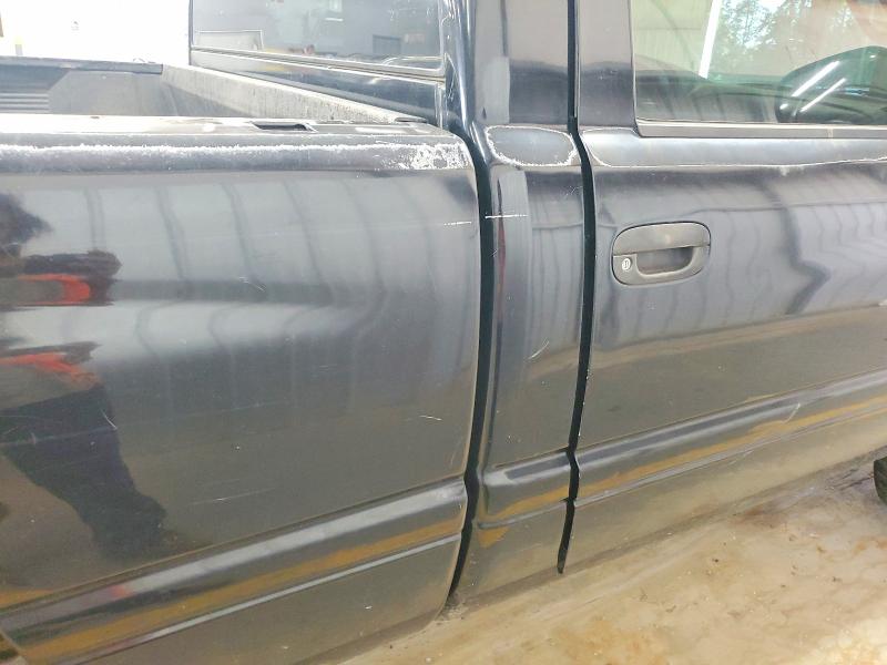 2001 Dodge Ram 1500 მანქანა იყიდება აუქციონზე, vin: 1B7HC16X81S270653, აუქციონის ნომერი: 61389386