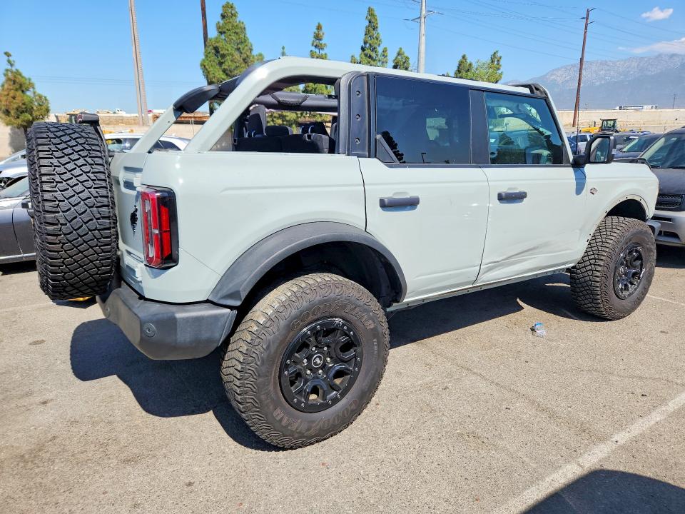 60714966 :رقم المزاد ، 1FMEE5DP3NLB75808 vin ، 2022 Ford Bronco مزاد بيع