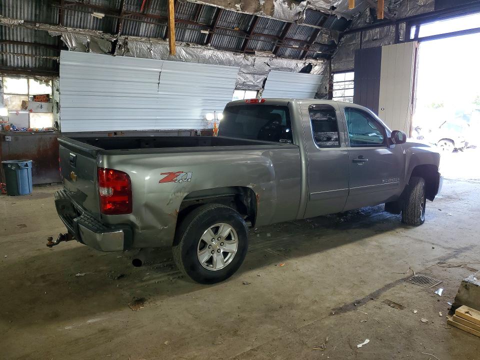 2013 Chevrolet Silverado მანქანა იყიდება აუქციონზე, vin: 1GCRKSE7XDZ171617, აუქციონის ნომერი: 61031686