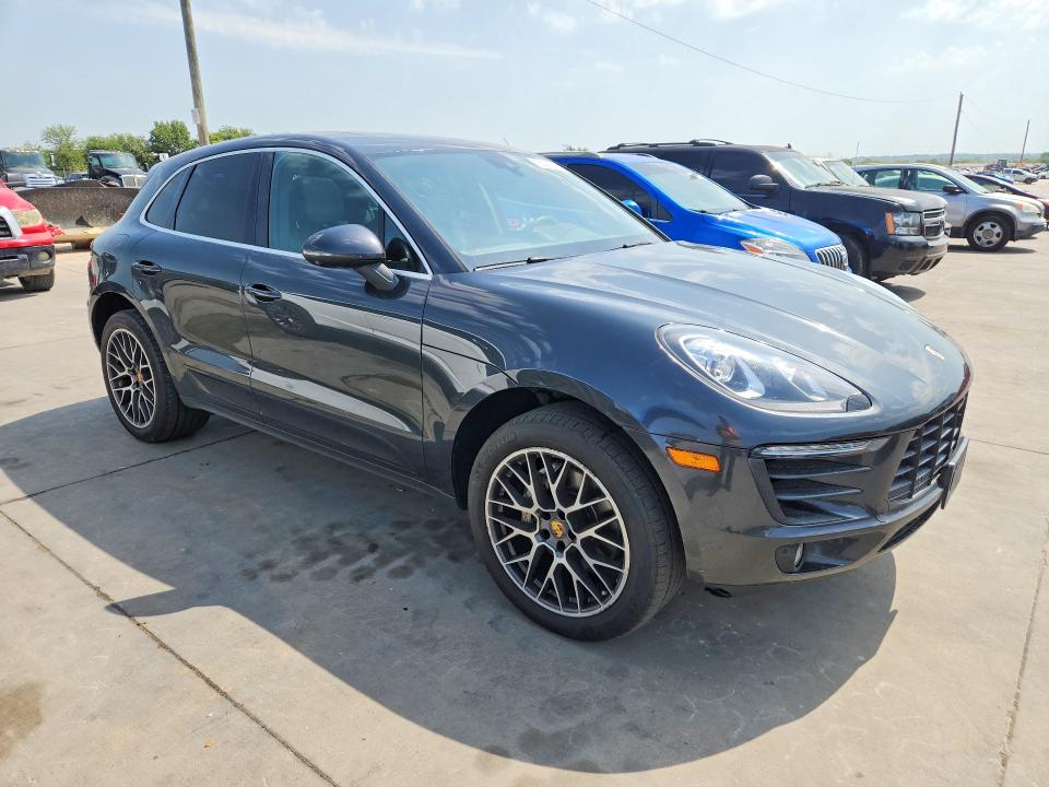 63219586 :رقم المزاد ، WP1AB2A51HLB17132 vin ، 2017 Porsche Macan مزاد بيع