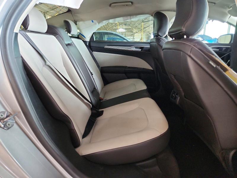 60711176 :رقم المزاد ، 3FA6P0HD3KR176711 vin ، 2019 Ford Fusion مزاد بيع
