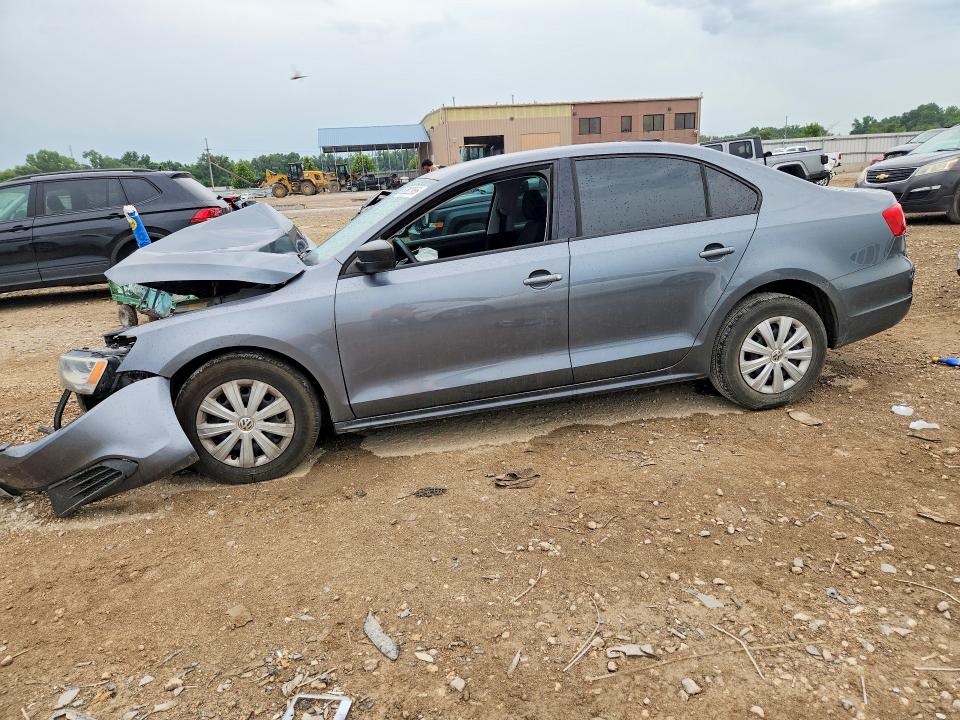 62822956 :رقم المزاد ، 3VW2K7AJ0DM378175 vin ، 2013 Volkswagen Jetta مزاد بيع