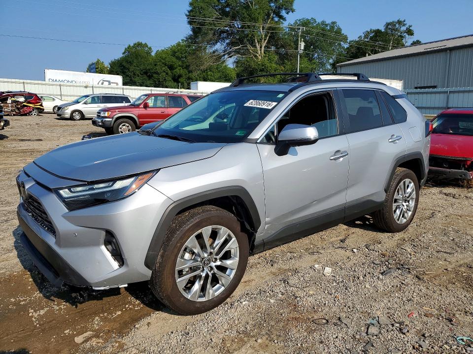 Auction sale of the 2025 Toyota Rav4, vin: 2T3N1RFV3SW614761, lot number: 62860916