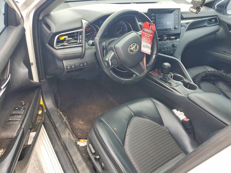61804126 :رقم المزاد ، 4T1G11AK1MU530859 vin ، 2021 Toyota Camry مزاد بيع