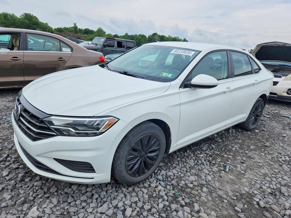 60233626 :رقم المزاد ، 3VWC57BU4KM062103 vin ، 2019 Volkswagen Jetta مزاد بيع