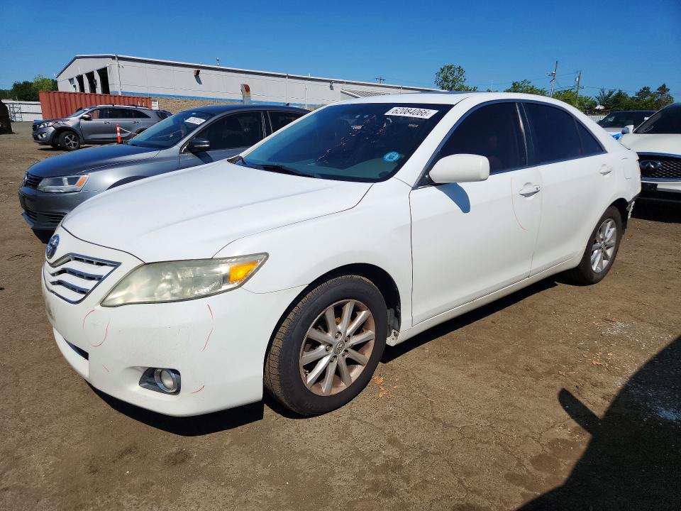 Aukcja sprzedaży 2011 Toyota Camry, vin: 4T1BK3EKXBU632607, numer aukcji: 62084066