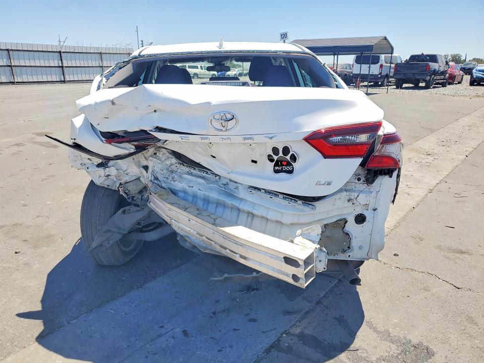 Продажа на аукционе авто 2022 Toyota Camry, vin: 4T1C11AK0NU653276, номер лота: 61547236