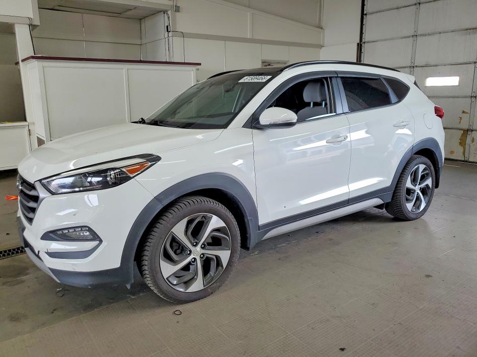 61589466 :رقم المزاد ، KM8J3CA22JU690692 vin ، 2018 Hyundai Tucson مزاد بيع