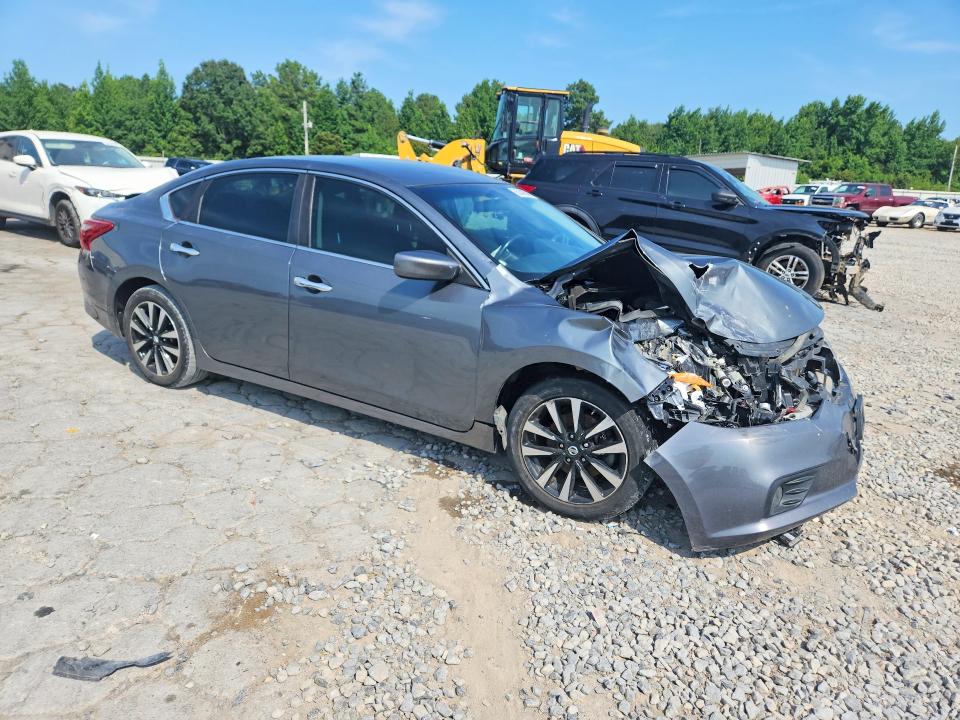 2018 Nissan Altima მანქანა იყიდება აუქციონზე, vin: 1N4AL3AP3JC261041, აუქციონის ნომერი: 62448346