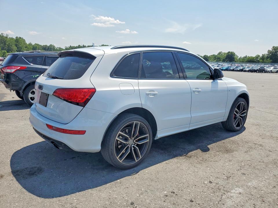 60590656 :رقم المزاد ، WA1D7AFPXHA033207 vin ، 2017 Audi Q5 مزاد بيع