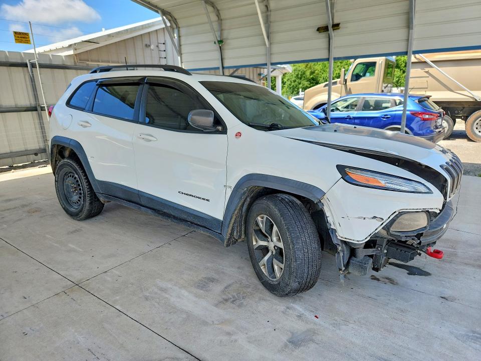 60769836 :رقم المزاد ، 1C4PJMBS7HW666119 vin ، 2017 Jeep Cherokee مزاد بيع