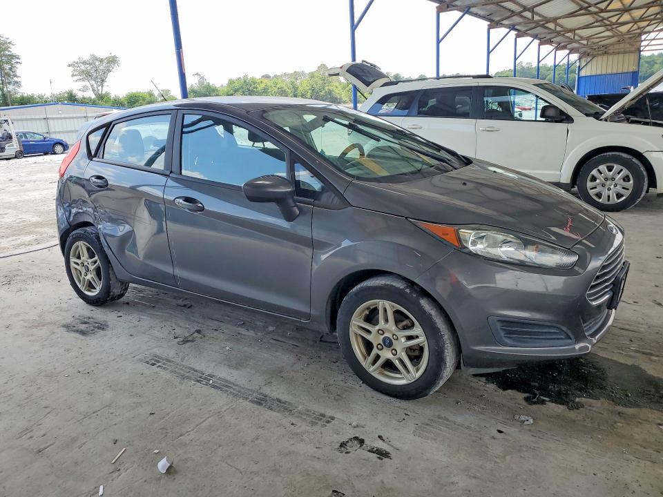 59272126 :رقم المزاد ، 3FADP4EJ6JM108181 vin ، 2018 Ford Fiesta مزاد بيع