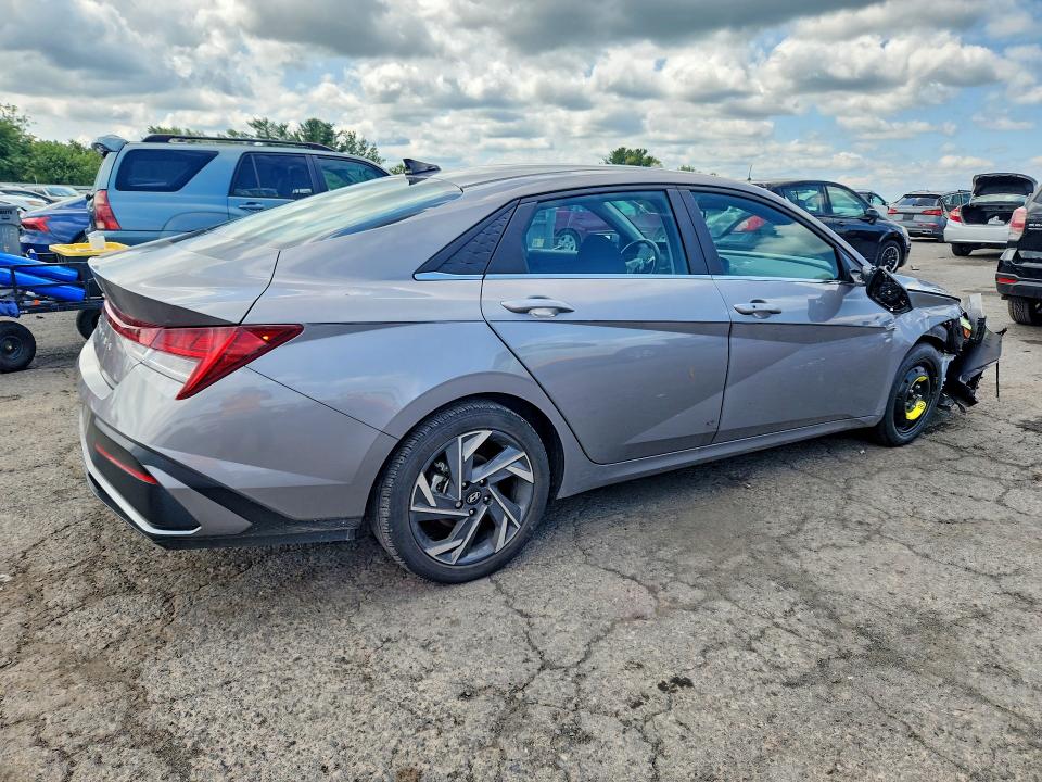 Продажа на аукционе авто 2024 Hyundai Elantra, vin: KMHLS4DG4RU716195, номер лота: 62722316