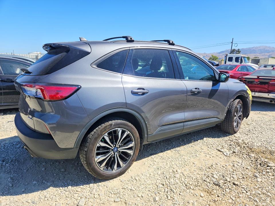 60086576 :رقم المزاد ، 1FMCU9BZXMUA26150 vin ، 2021 Ford Escape مزاد بيع