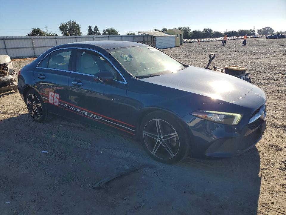 59670376 :رقم المزاد ، W1K3G4EB9NJ326154 vin ، 2022 Mercedes-benz A مزاد بيع