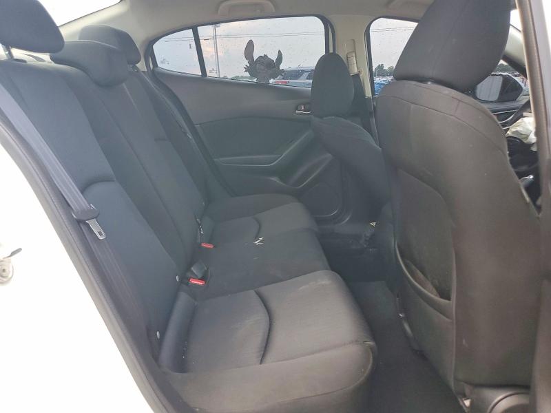 59610206 :رقم المزاد ، 3MZBM1U76FM165015 vin ، 2015 Mazda 3 مزاد بيع