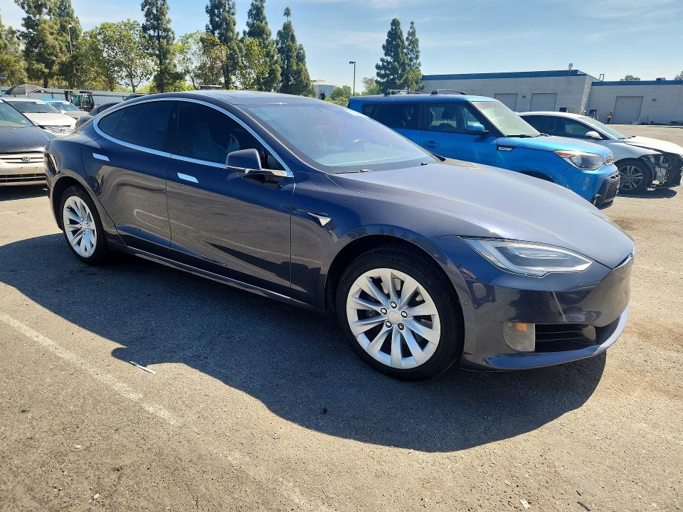Продаж на аукціоні авто 2016 Tesla Model S, vin: 5YJSA1E15GF170525, номер лоту: 61980986