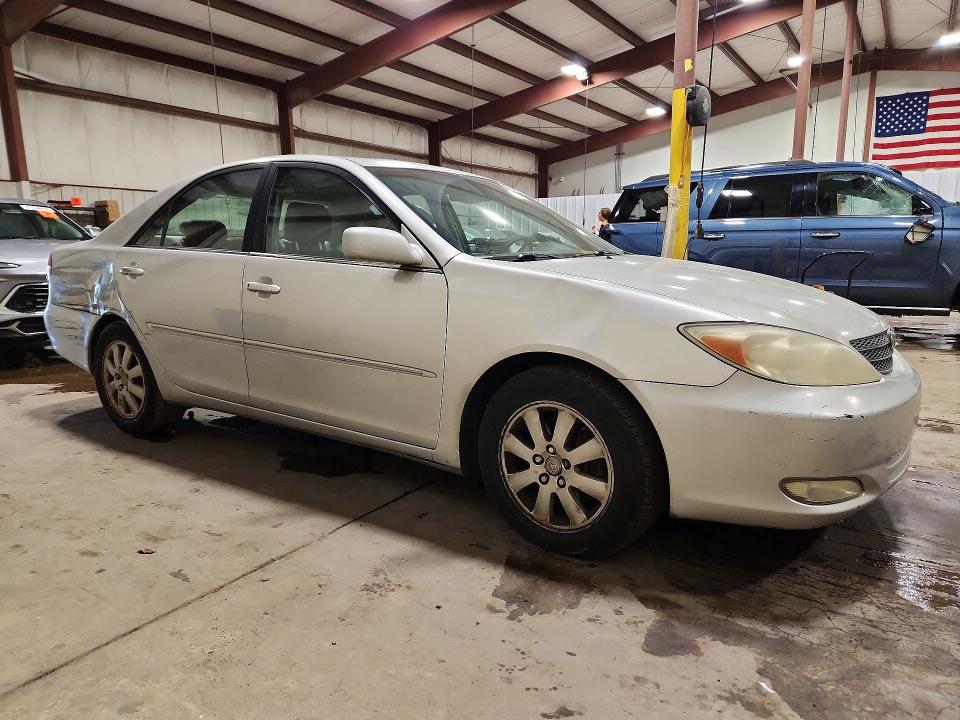 2004 Toyota Camry მანქანა იყიდება აუქციონზე, vin: 4T1BF30K74U580254, აუქციონის ნომერი: 62050216