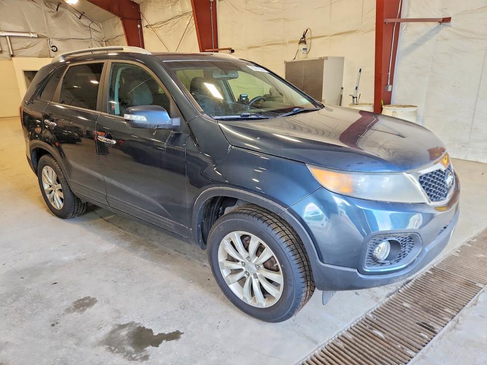 2011 Kia Sorento მანქანა იყიდება აუქციონზე, vin: 5XYKT4A26BG119885, აუქციონის ნომერი: 59716366