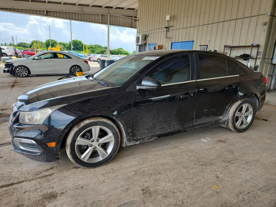 62652026 :رقم المزاد ، 1G1PE5SB7F7139112 vin ، 2015 Chevrolet Cruze مزاد بيع