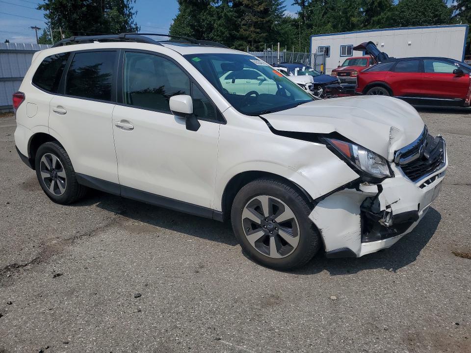 2018 Subaru Forester მანქანა იყიდება აუქციონზე, vin: JF2SJAECXJH424319, აუქციონის ნომერი: 62503406