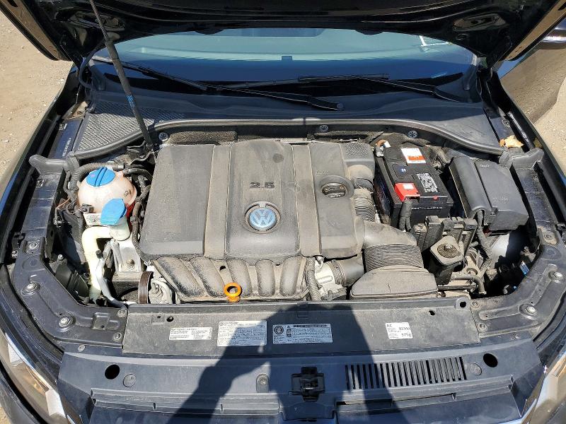 85618495 :رقم المزاد ، 1VWBP7A33DC111133 vin ، 2013 Volkswagen Passat مزاد بيع
