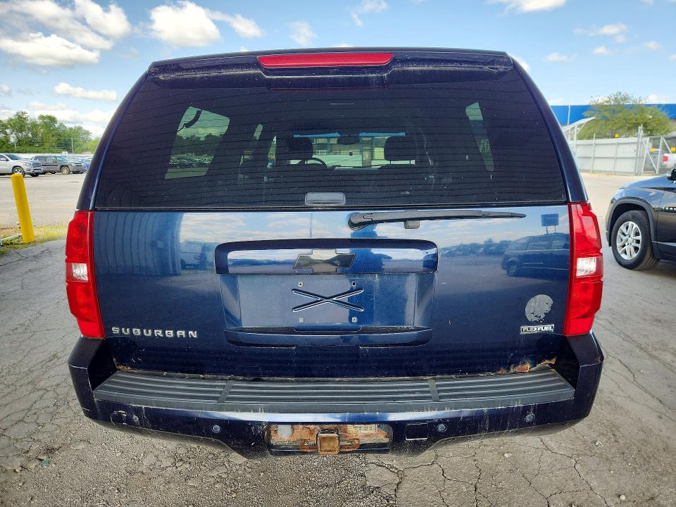 Продажа на аукционе авто 2008 Chevrolet Suburban, vin: 3GNFK16308G174936, номер лота: 62289806