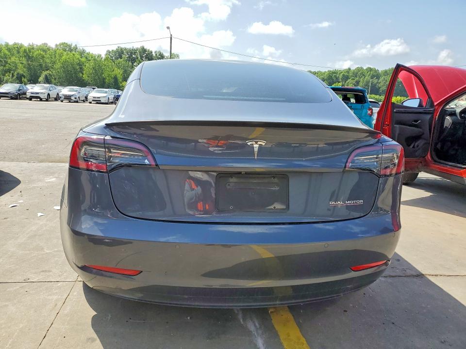 59303636 :رقم المزاد ، 5YJ3E1EC9NF299214 vin ، 2022 Tesla Model 3 مزاد بيع