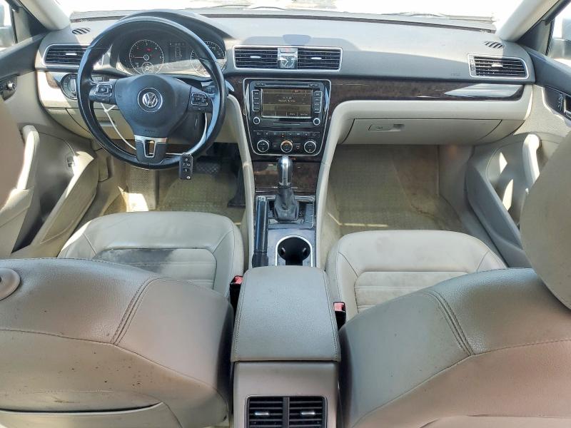 2015 Volkswagen Passat მანქანა იყიდება აუქციონზე, vin: 1VWCV7A3XFC019725, აუქციონის ნომერი: 57309266
