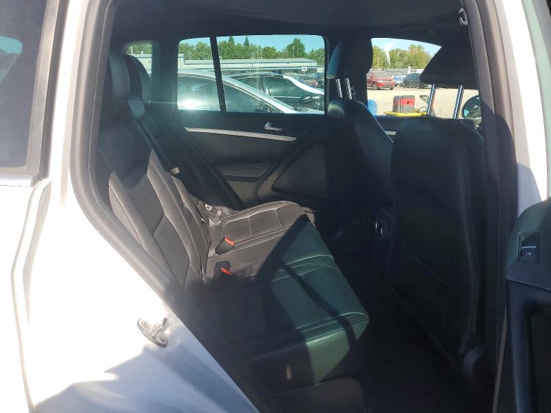 2014 Volkswagen Tiguan მანქანა იყიდება აუქციონზე, vin: WVGAV3AXXEW103879, აუქციონის ნომერი: 61629436