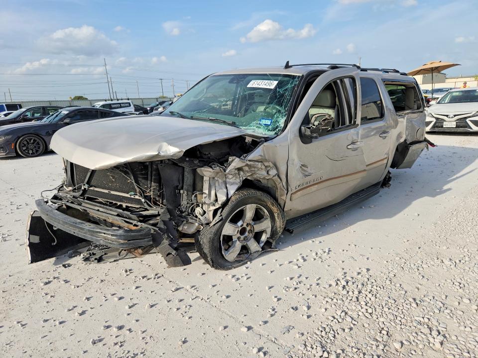 61431496 :رقم المزاد ، 1GNFC16007J237985 vin ، 2007 Chevrolet Suburban مزاد بيع