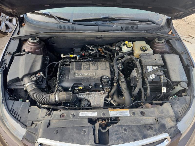 61059766 :رقم المزاد ، 1G1PC5SB4F7139459 vin ، 2015 Chevrolet Cruze مزاد بيع