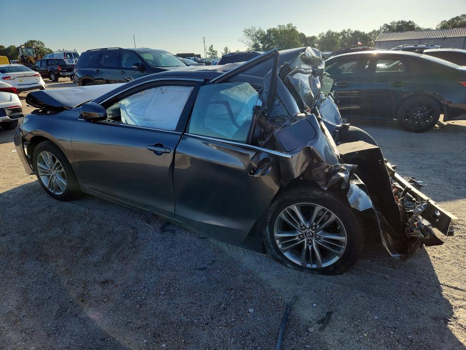 61610756 :رقم المزاد ، 4T1BF1FK9HU396581 vin ، 2017 Toyota Camry مزاد بيع