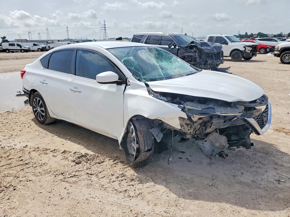 Продажа на аукционе авто 2017 Nissan Sentra, vin: 3N1AB7AP3HY256060, номер лота: 61436336
