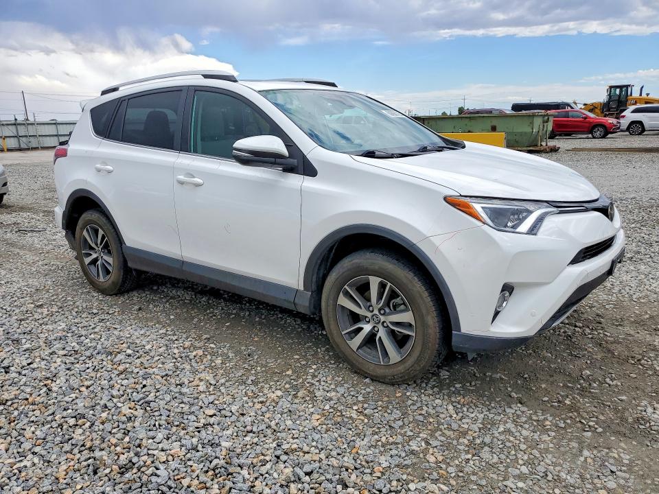 2016 Toyota Rav4 მანქანა იყიდება აუქციონზე, vin: 2T3RFREV0GW422497, აუქციონის ნომერი: 60690726