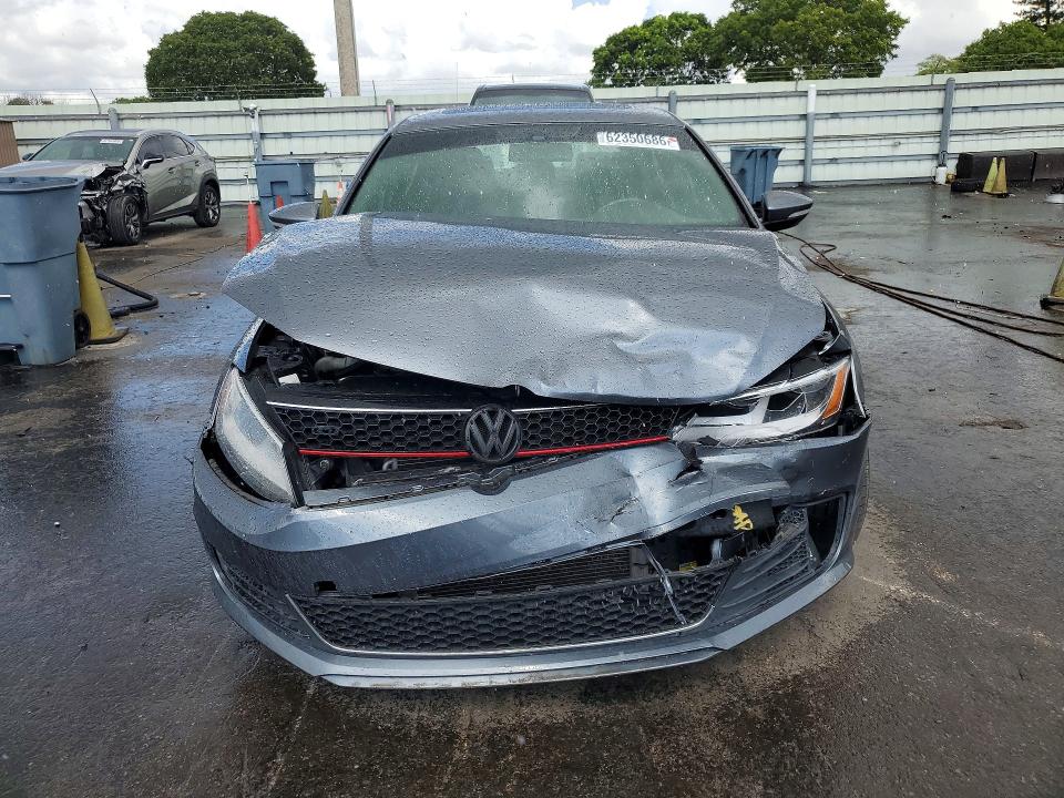 Продажа на аукционе авто 2015 Volkswagen Jetta, vin: 3VW4T7AJ8FM299670, номер лота: 62350686