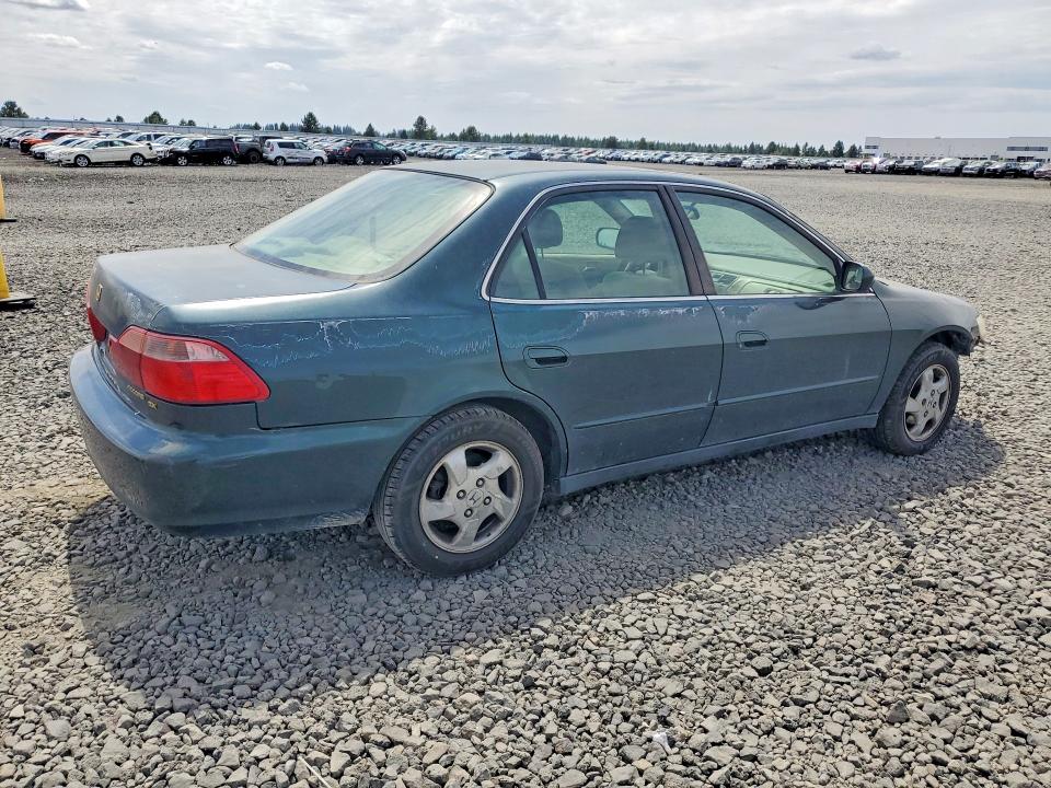 Продаж на аукціоні авто 1998 Honda Accord, vin: 1HGCG6677WA261792, номер лоту: 60987316