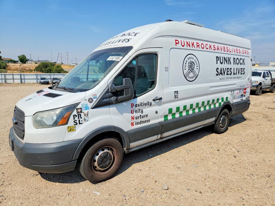 61621886 :رقم المزاد ، 1FTSW3XVXFKA63081 vin ، 2015 Ford Transit مزاد بيع