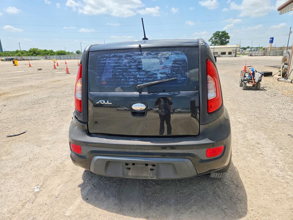 2013 Kia Soul მანქანა იყიდება აუქციონზე, vin: KNDJT2A55D7621345, აუქციონის ნომერი: 62528046