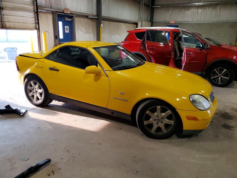 Продаж на аукціоні авто 1998 Mercedes-benz Slk, vin: WDBKK47F3WF028402, номер лоту: 63007746