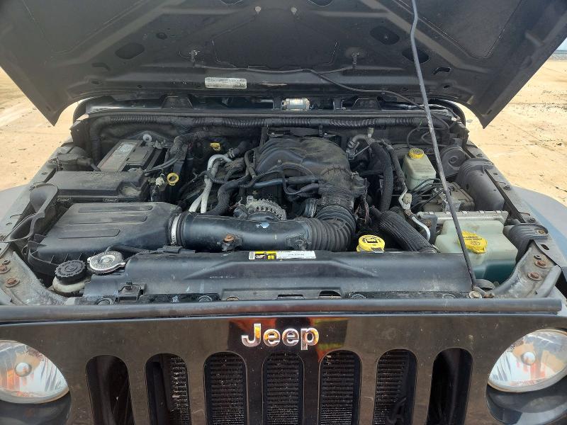 Продажа на аукционе авто 2015 Jeep Wrangler Unlimited, vin: 1C4BJWDG6FL637529, номер лота: 61306106