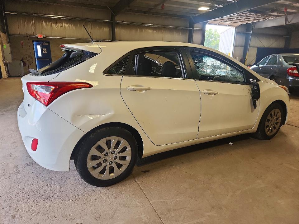 Продаж на аукціоні авто 2017 Hyundai Elantra Gt, vin: KMHD35LHXHU373067, номер лоту: 59297196