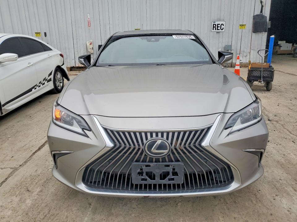 Auction sale of the 2019 Lexus Es, vin: 58ABZ1B16KU046782, lot number: 62622836