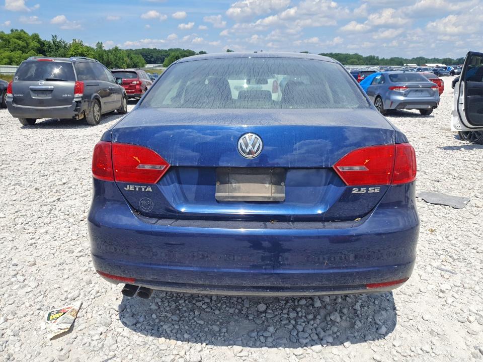 60464716 :رقم المزاد ، 3VWDP7AJ3DM218219 vin ، 2013 Volkswagen Jetta مزاد بيع