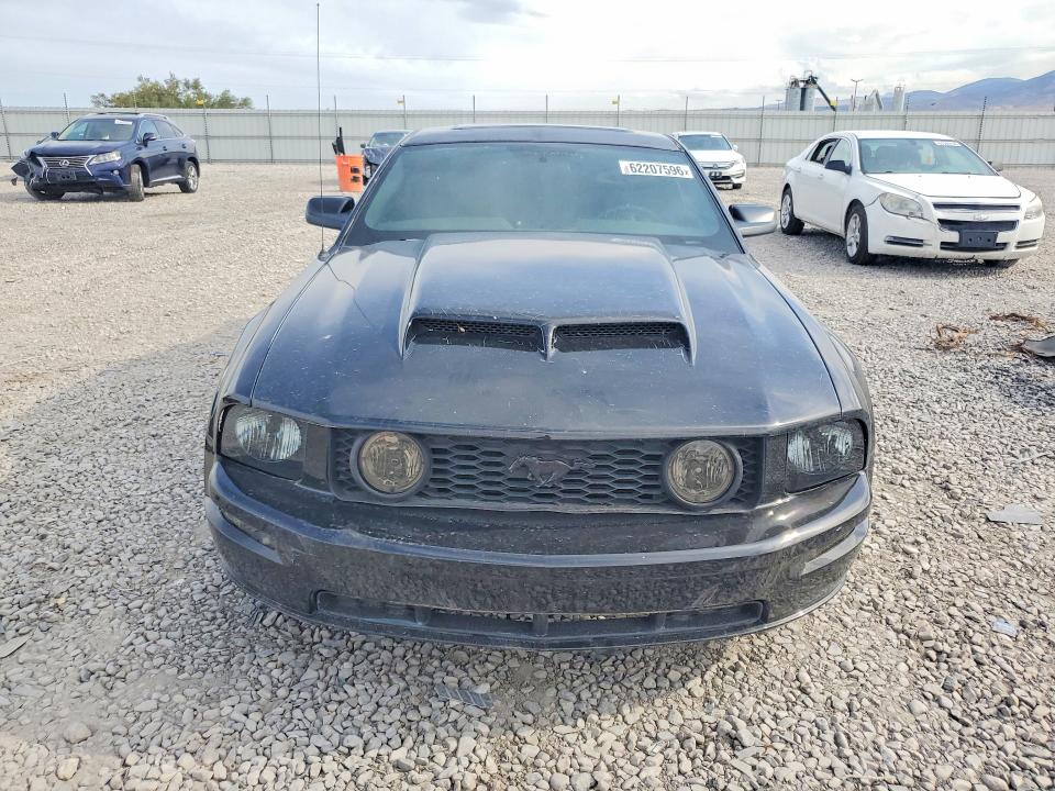 2006 Ford Mustang მანქანა იყიდება აუქციონზე, vin: 1ZVHT82H165257785, აუქციონის ნომერი: 62207596