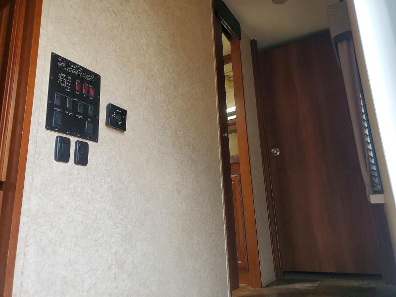 62972016 :رقم المزاد ، 4X4FWCJ22EV027926 vin ، 2014 Forest River Sier Forest Riv مزاد بيع