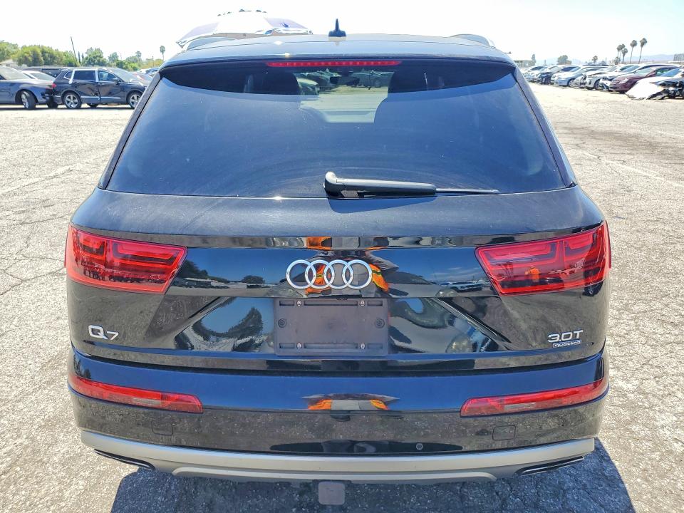 2018 Audi Q7 მანქანა იყიდება აუქციონზე, vin: WA1LAAF79JD020952, აუქციონის ნომერი: 61903056