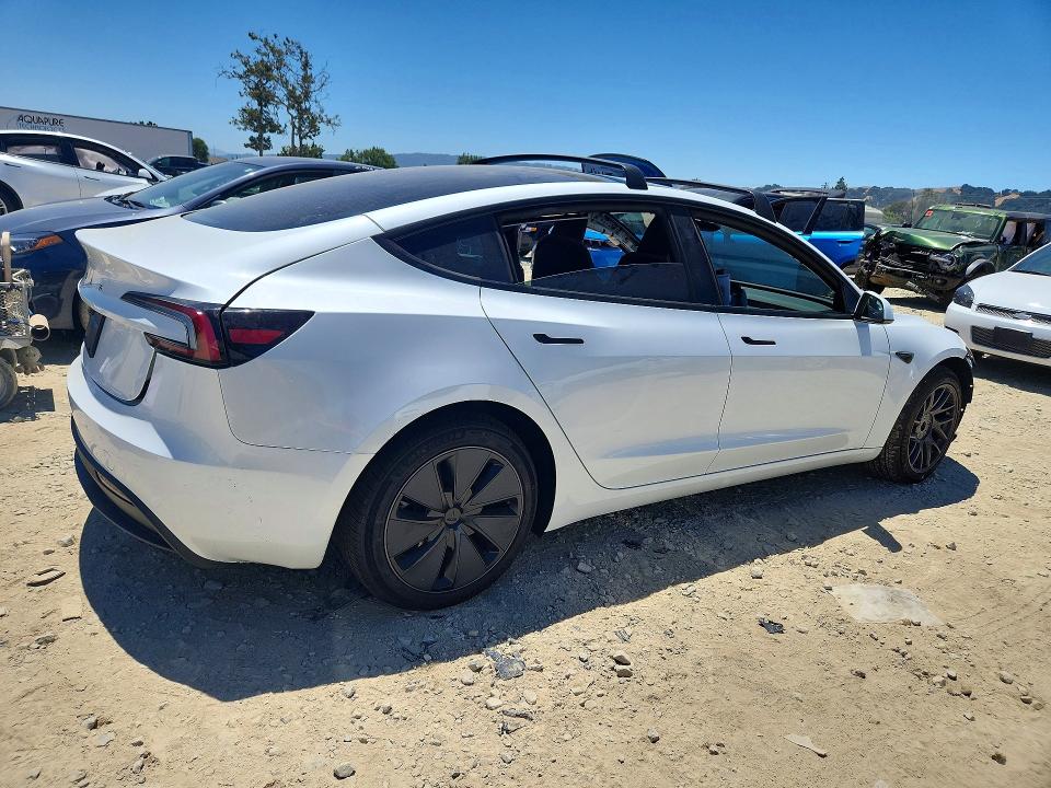 60433896 :رقم المزاد ، 5YJ3E1EAXTF153335 vin ، 2026 Tesla Model 3 مزاد بيع